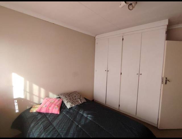 2 BEDROOM APARTMENT FOR SALE IN THE REEDS